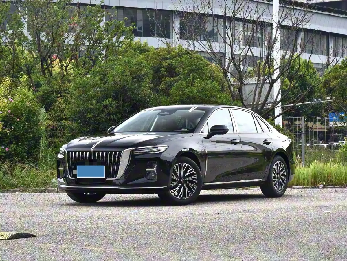 2024 HongQi H5 2.0T 224HP L4 8AT