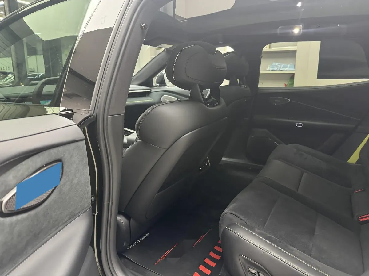 2025 LYNK&CO 10 EM-P 1.5T 163HP L4 3DHT PHEV,autocango,china used car exporter,china ev exporter,chinese used car exporter,chinese used ev exporter