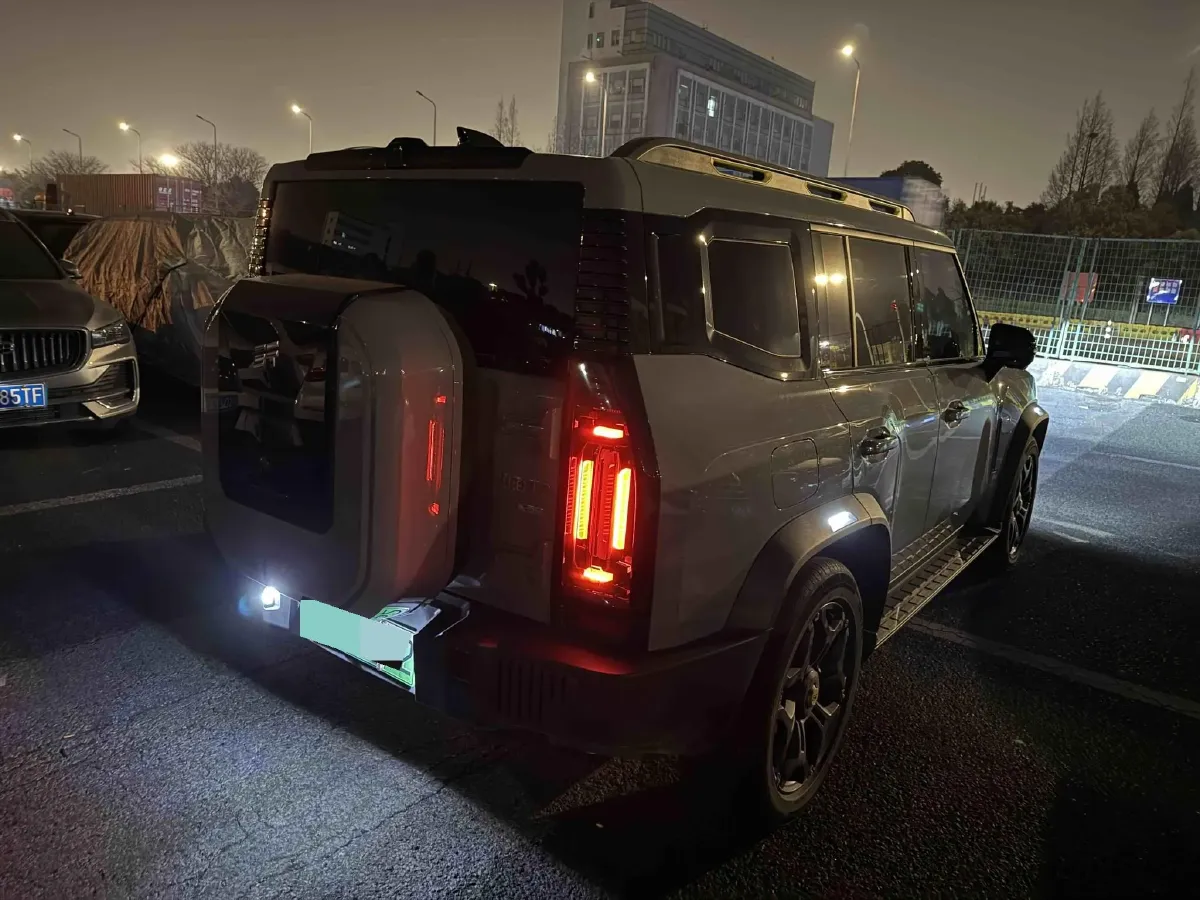 2024 Jetour ShanHai TravellerC-DM 1.5T 156HP L4 3DHT PHEV 43.24KWH,autocango,china used car exporter,china ev exporter,chinese used car exporter,chinese used ev exporter