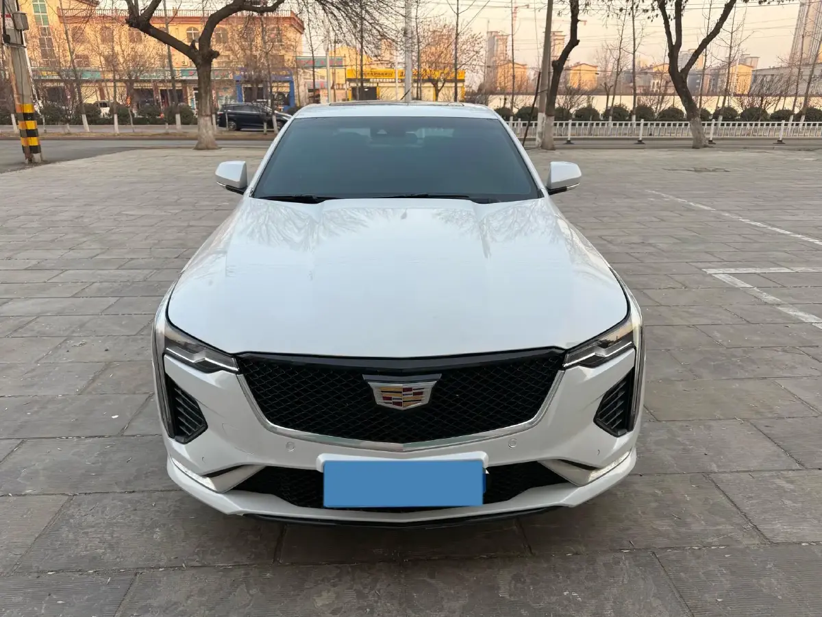 2023 Cadillac CT4 1.5T 211HP L4 8AT