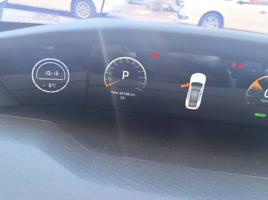 2023 ChangAn UNI-V iDD 1.5T 170HP L4 6TCT PHEV 18.4KWH,autocango,china used car exporter,china ev exporter,chinese used car exporter,chinese used ev exporter