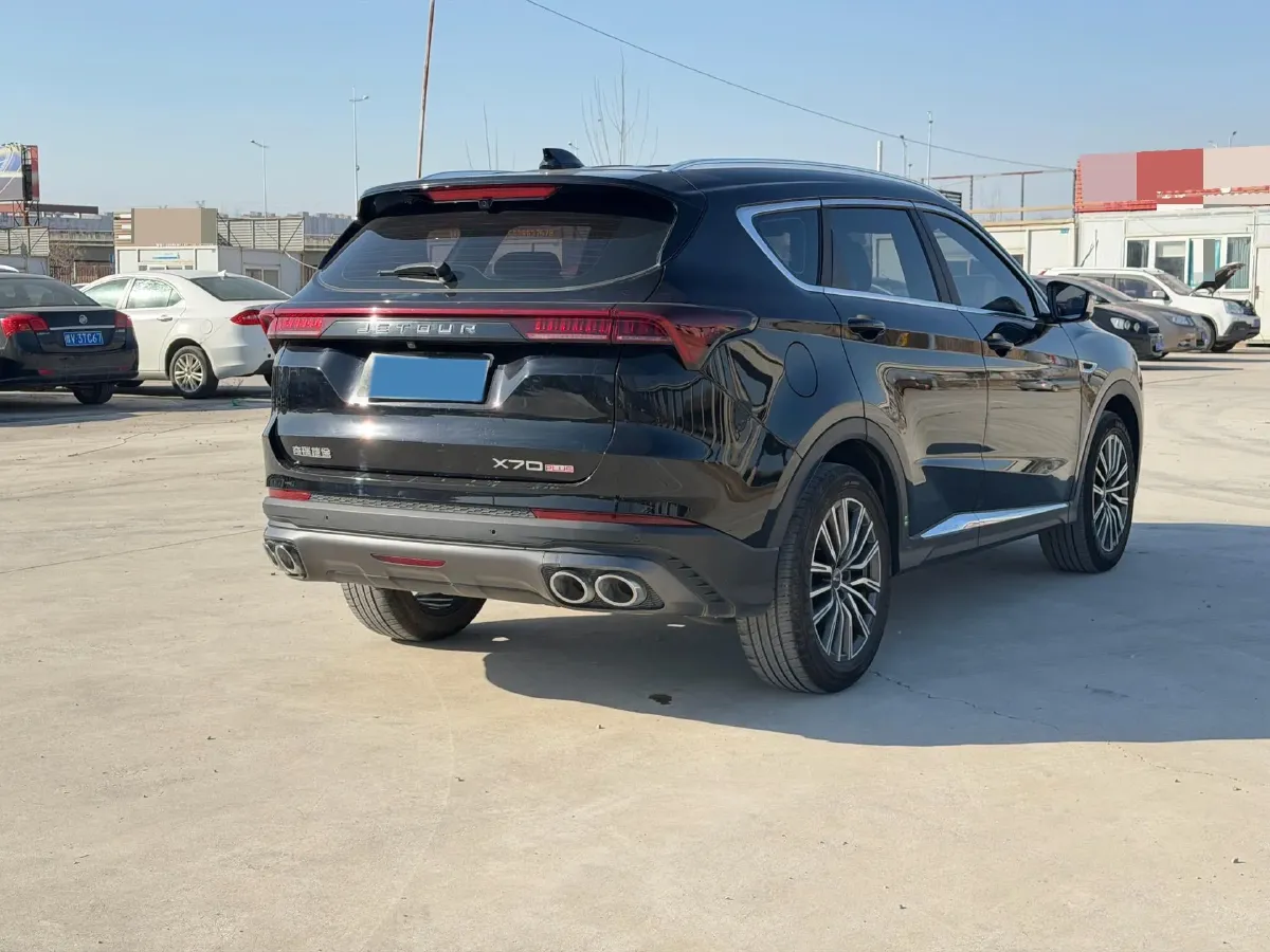 2023 ChangAn Oshan X7 Plus 1.5T 188HP L4 7DCT,autocango,china used car exporter,china ev exporter,chinese used car exporter,chinese used ev exporter