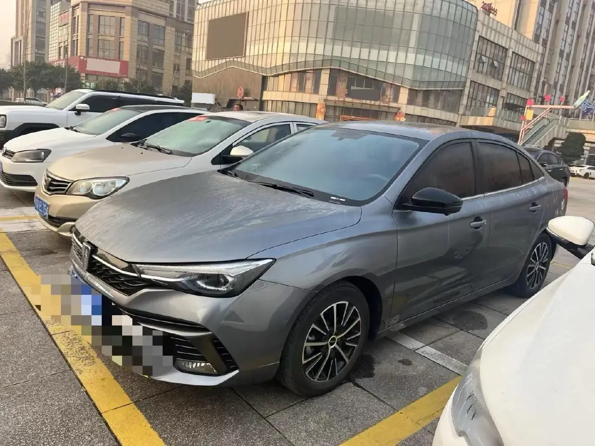 2021 Roewe i5 1.5L 120HP L4 CVT