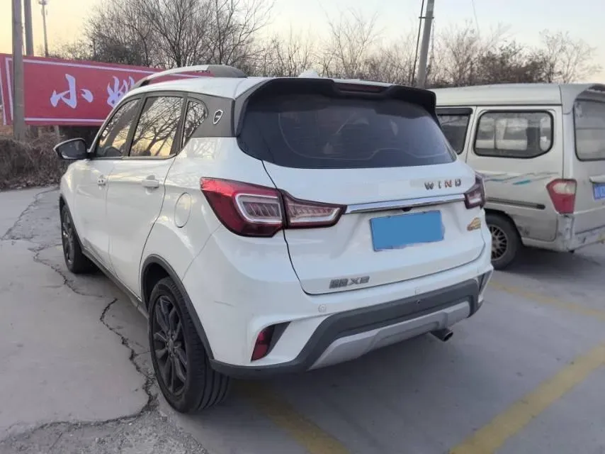 2017 Landwind X2 1.6L 125HP L4 4AT,autocango,china used car exporter,china ev exporter,chinese used car exporter,chinese used ev exporter