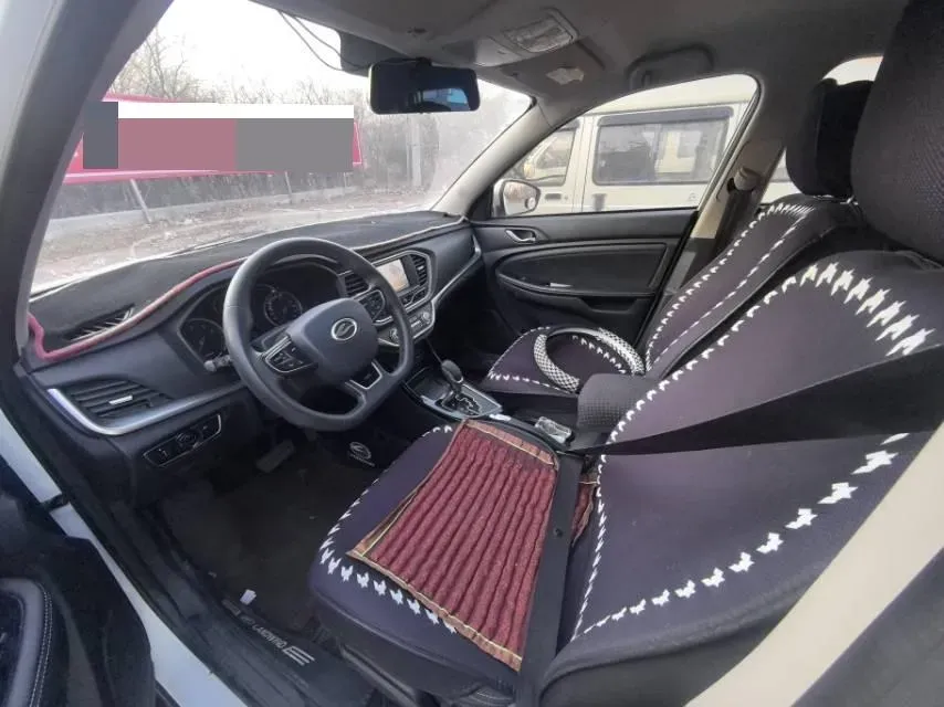 2017 Landwind X2 1.6L 125HP L4 4AT,autocango,china used car exporter,china ev exporter,chinese used car exporter,chinese used ev exporter