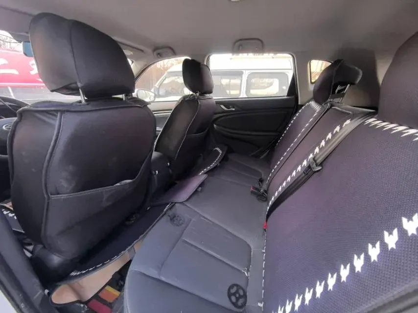 2017 Landwind X2 1.6L 125HP L4 4AT,autocango,china used car exporter,china ev exporter,chinese used car exporter,chinese used ev exporter