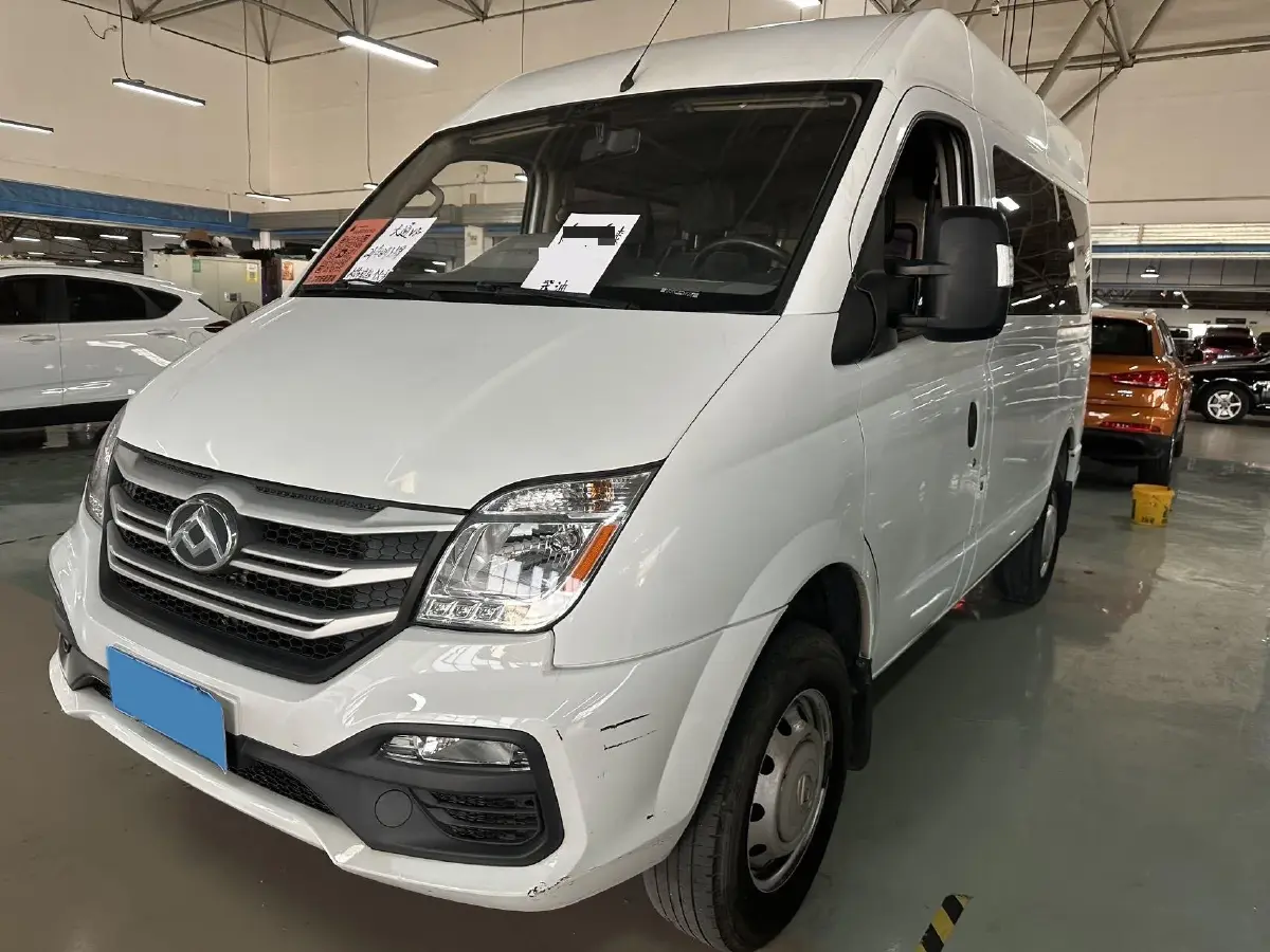2021 MAXUS XinTu V80 2.0T 139HP L4 6MT
