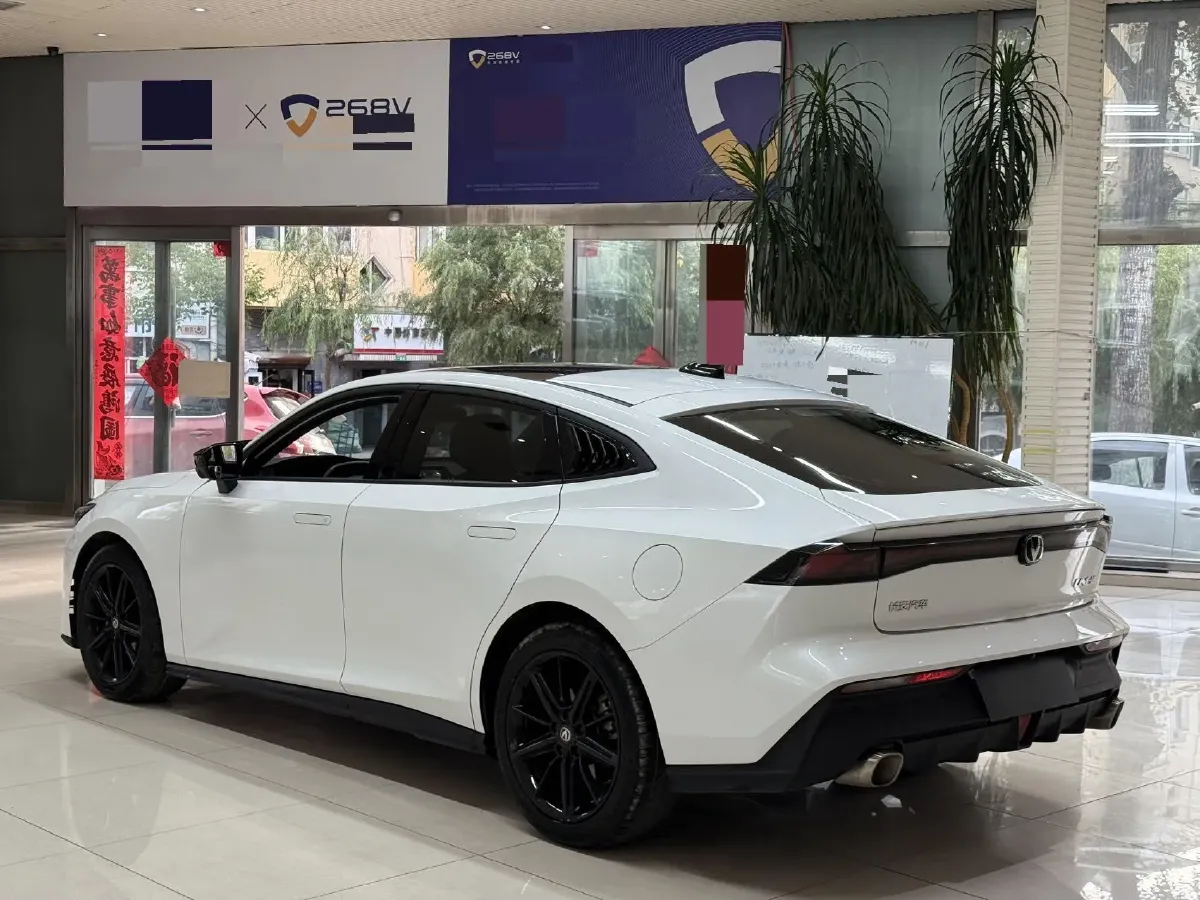 2022 ChangAn UNI-V 1.5T 188HP L4 7DCT,autocango,china used car exporter,china ev exporter,chinese used car exporter,chinese used ev exporter