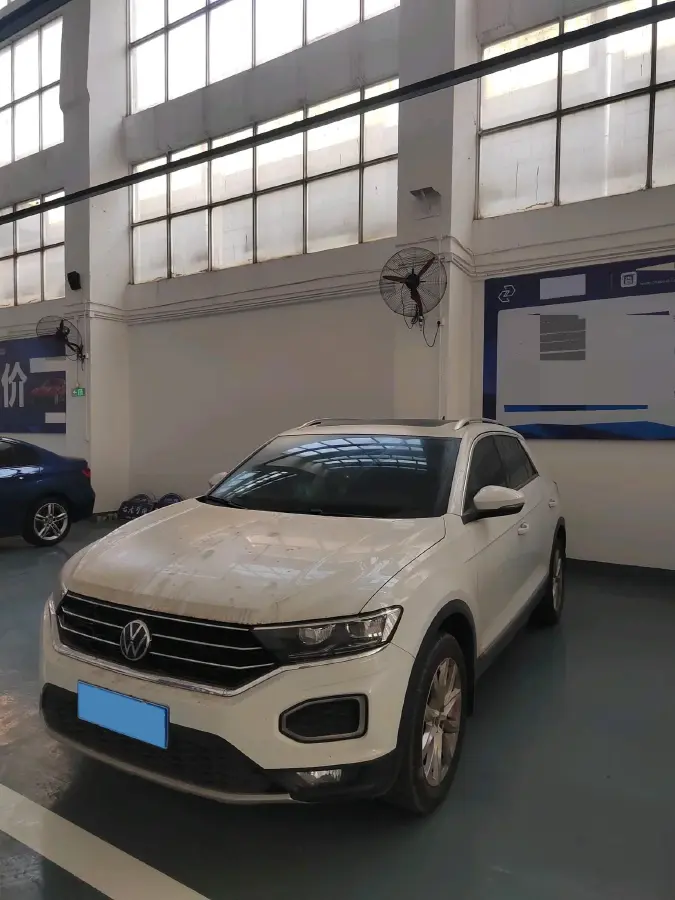 2022 Volkswagen T-Roc 1.4T 150HP L4 7DCT