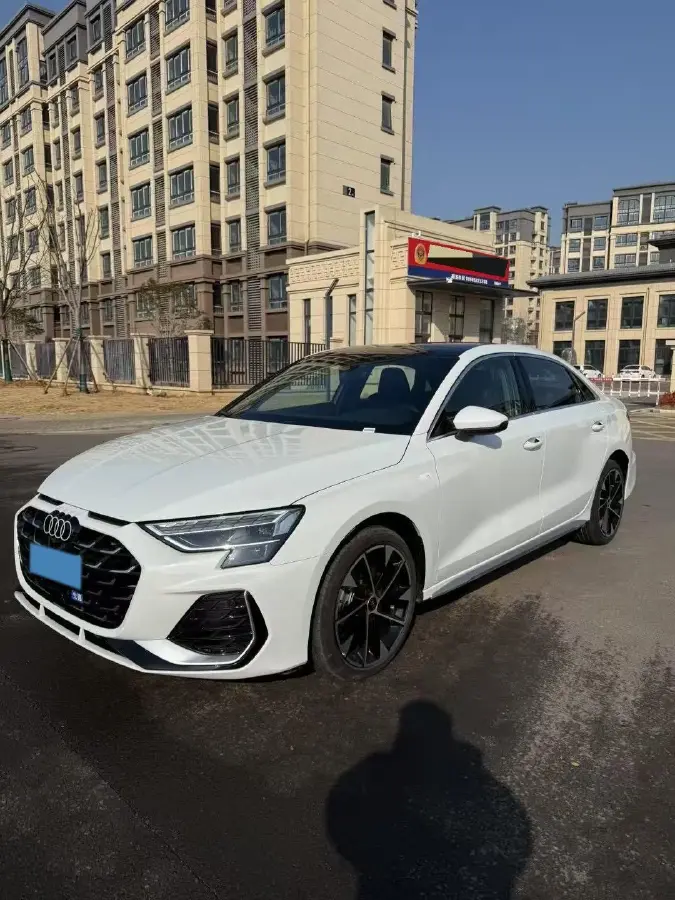 2025 Audi A3 1.5T 160HP L4 7DCT