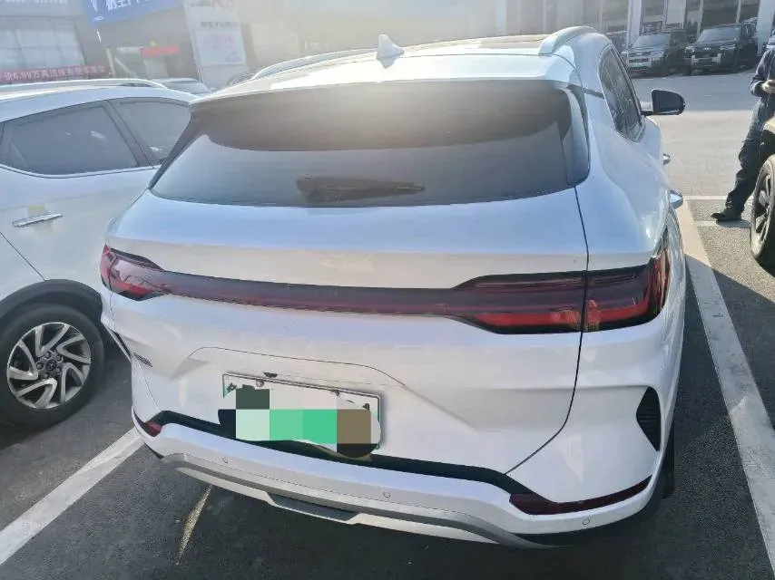 2023 Dongfeng RuiQi 7 2.3T 166HP L4 8AT,autocango,china used car exporter,china ev exporter,chinese used car exporter,chinese used ev exporter