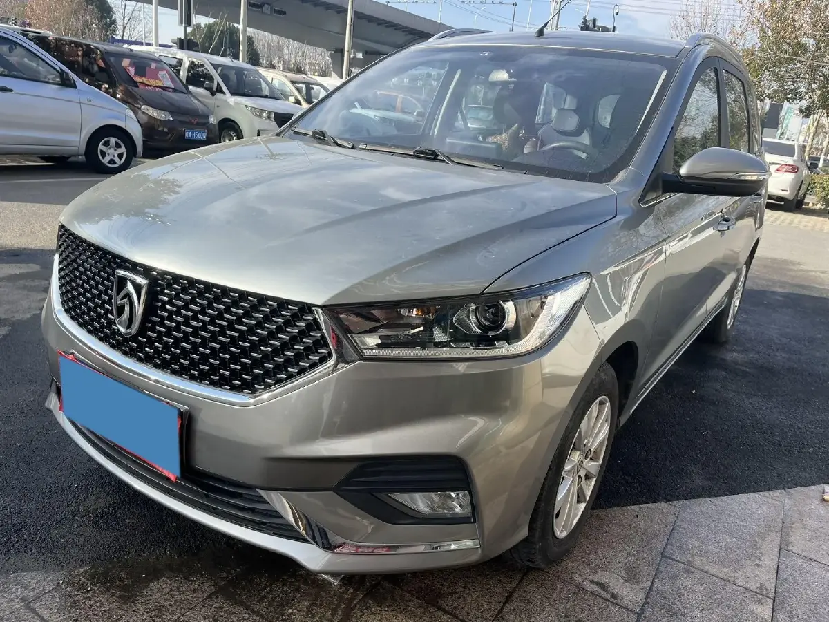 2019 BaoJun 360 1.5L 105HP L4 CVT