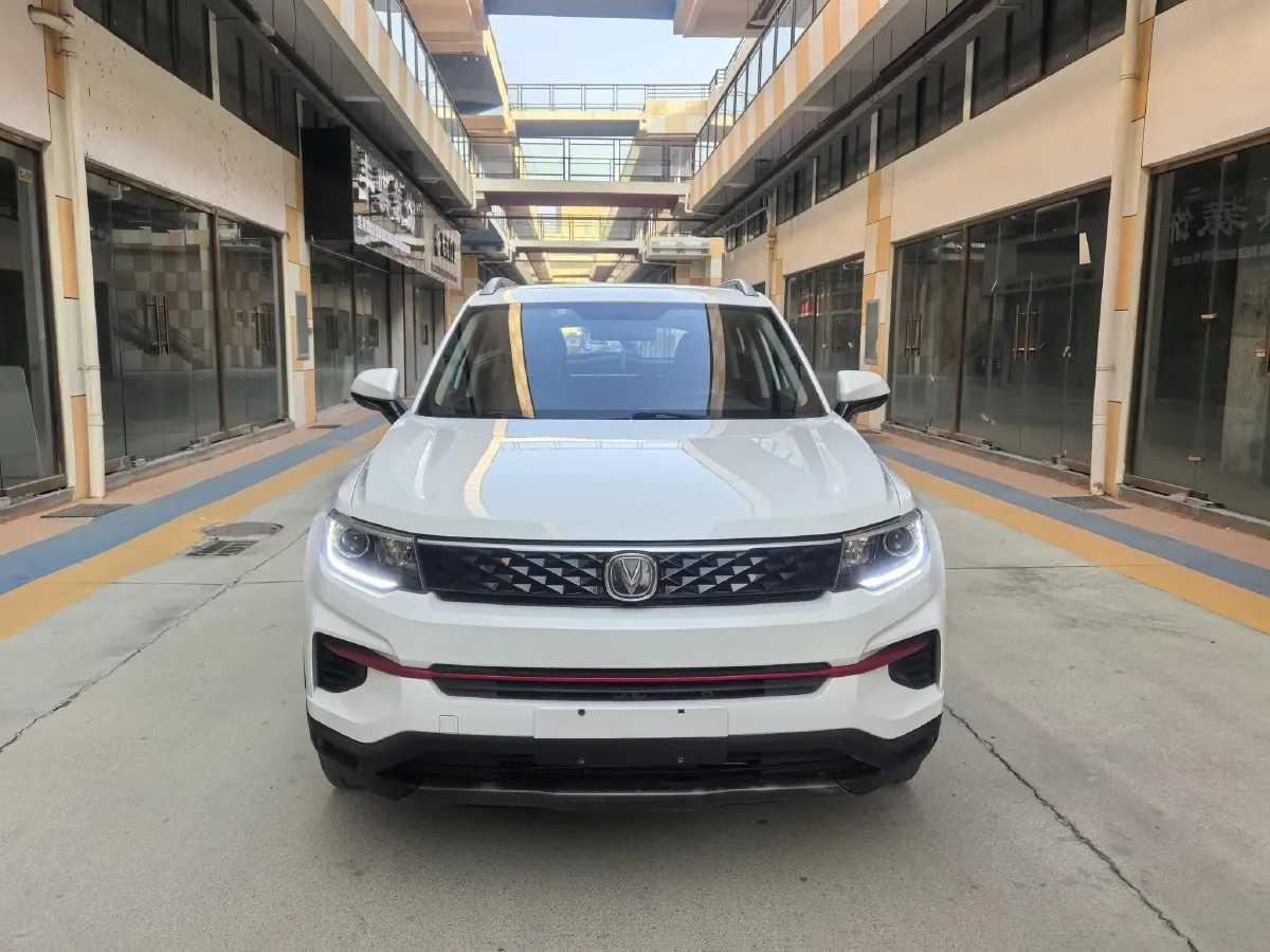 2021 ChangAn CS35 Plus 1.6L 128HP L4 CVT,autocango,china used car exporter,china ev exporter,chinese used car exporter,chinese used ev exporter