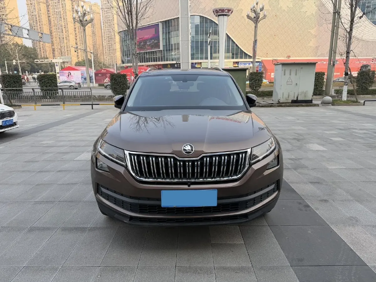2017 Skoda Kodiak 1.8T 180HP L4 7DCT,autocango,china used car exporter,china ev exporter,chinese used car exporter,chinese used ev exporter