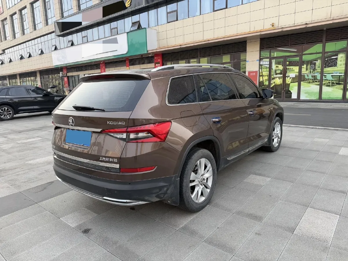 2017 Skoda Kodiak 1.8T 180HP L4 7DCT,autocango,china used car exporter,china ev exporter,chinese used car exporter,chinese used ev exporter