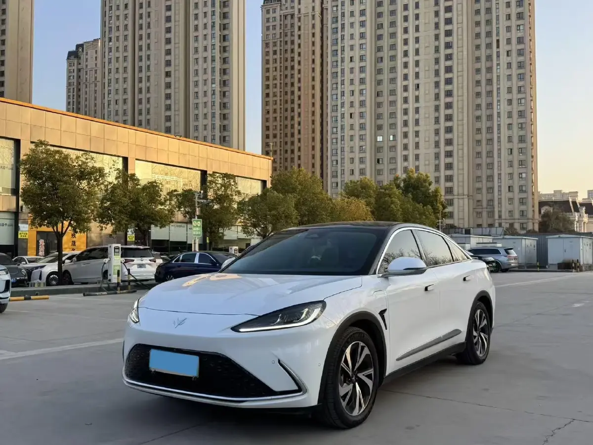 2021 ARCFOX αS BEV 93.6KWH