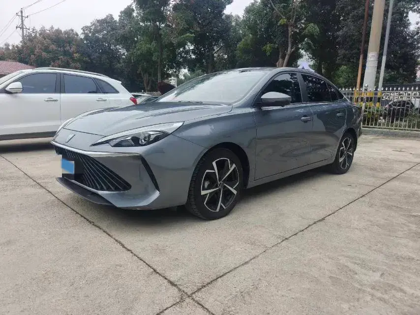 2023 Roewe i5 1.5L 129HP L4 CVT