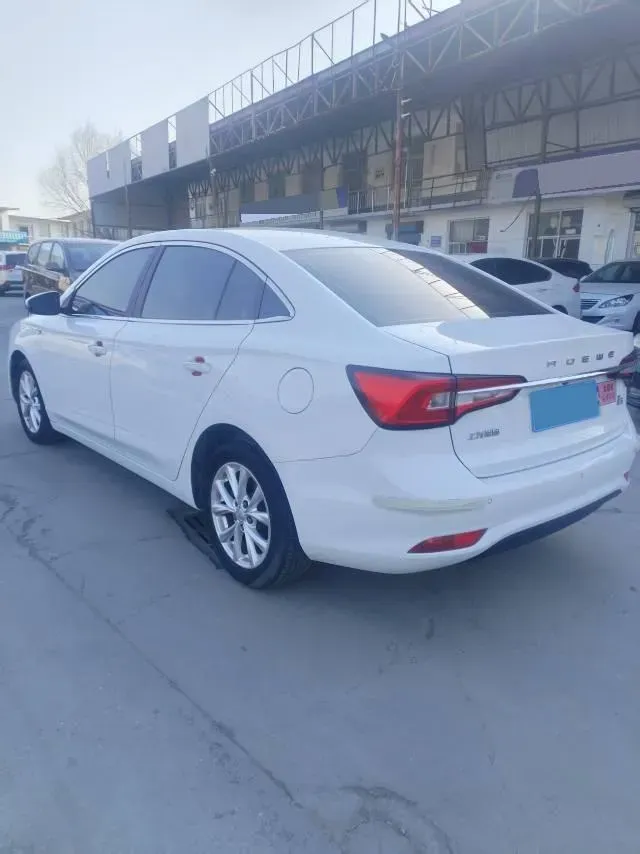 2019 Roewe i5 1.5L 120HP L4 5MT,autocango,china used car exporter,china ev exporter,chinese used car exporter,chinese used ev exporter