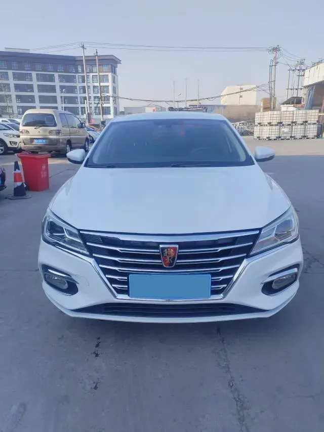 2019 Roewe i5 1.5L 120HP L4 5MT,autocango,china used car exporter,china ev exporter,chinese used car exporter,chinese used ev exporter