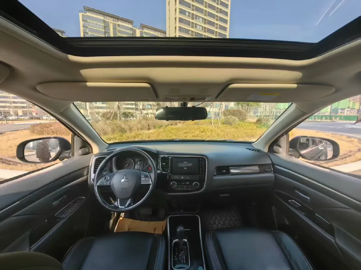 2020 ChangAn CS75 Plus 1.5T 178HP L4 6AT,autocango,china used car exporter,china ev exporter,chinese used car exporter,chinese used ev exporter