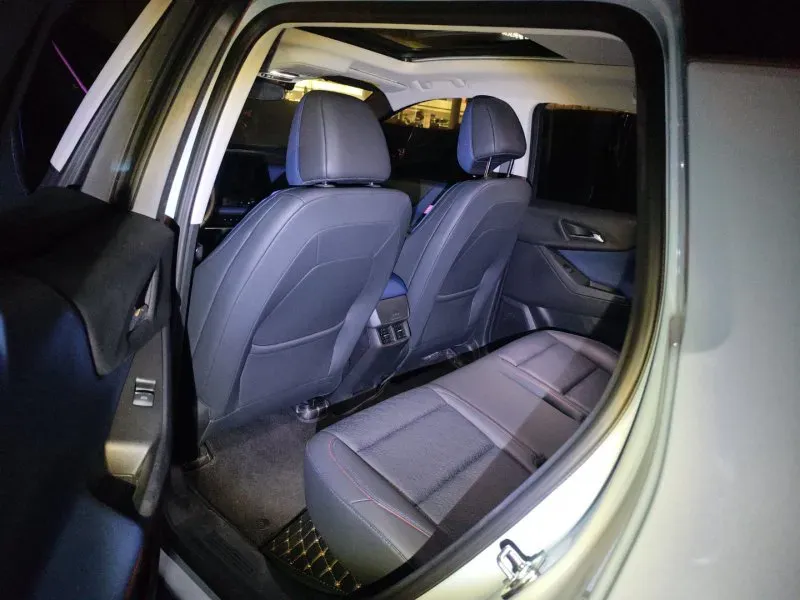 2024 Chevrolet EquinoxPlus 1.5T 180HP L4 2DHT PHEV 16.5KWH,autocango,china used car exporter,china ev exporter,chinese used car exporter,chinese used ev exporter