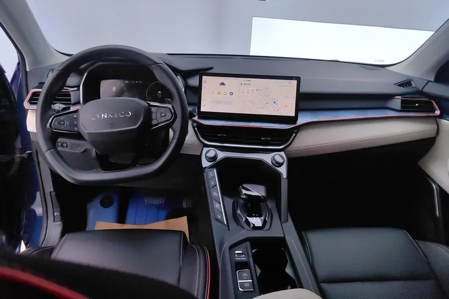 2023 LYNK&CO 06 1.5T 181HP L4 7DCT,autocango,china used car exporter,china ev exporter,chinese used car exporter,chinese used ev exporter