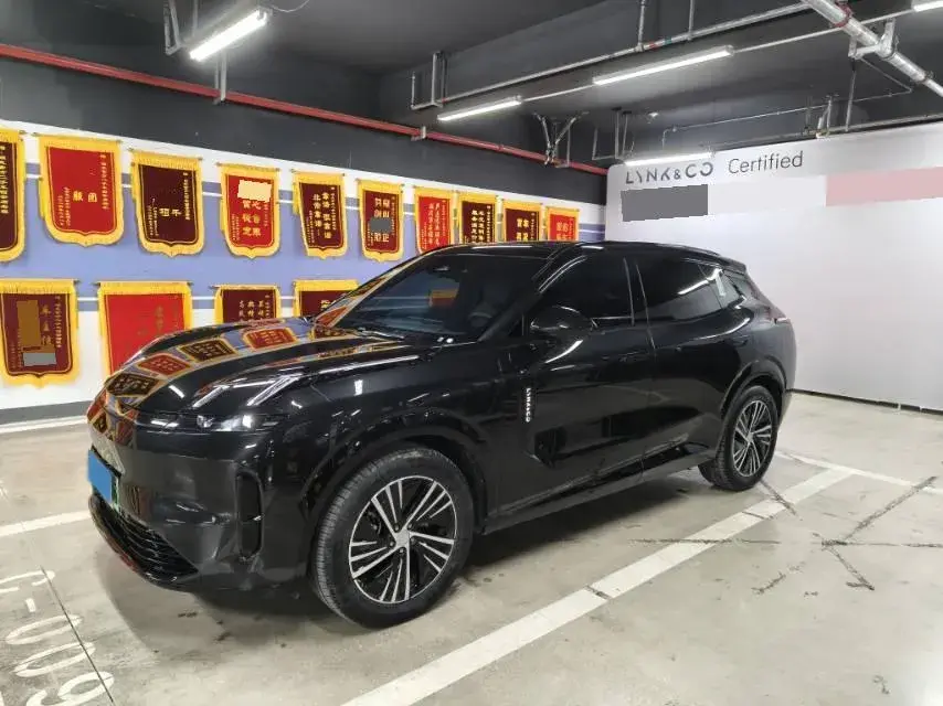 2025 LYNK&CO 08 EM-P 1.5T 163HP L4 3DHT PHEV 21.2KWH