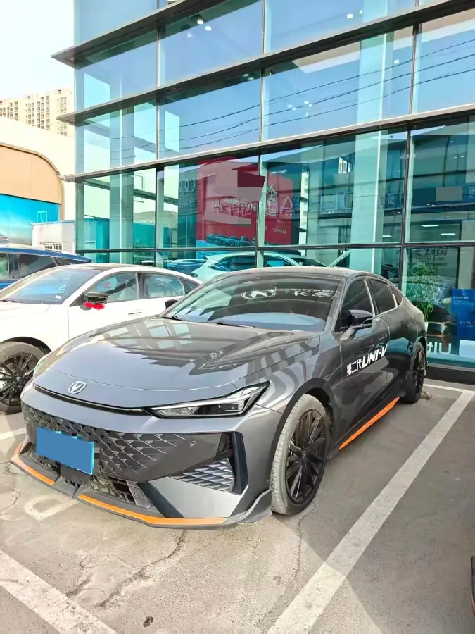 2024 ChangAn UNI-V 1.5T 188HP L4 7DCT
