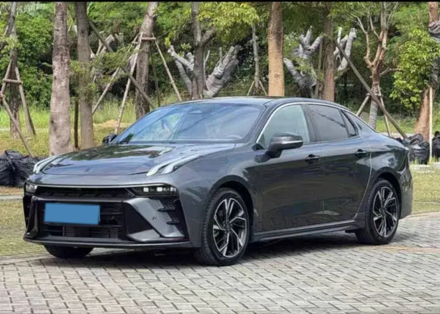 2025 LYNK&CO 03 1.5T 181HP L4 7DCT