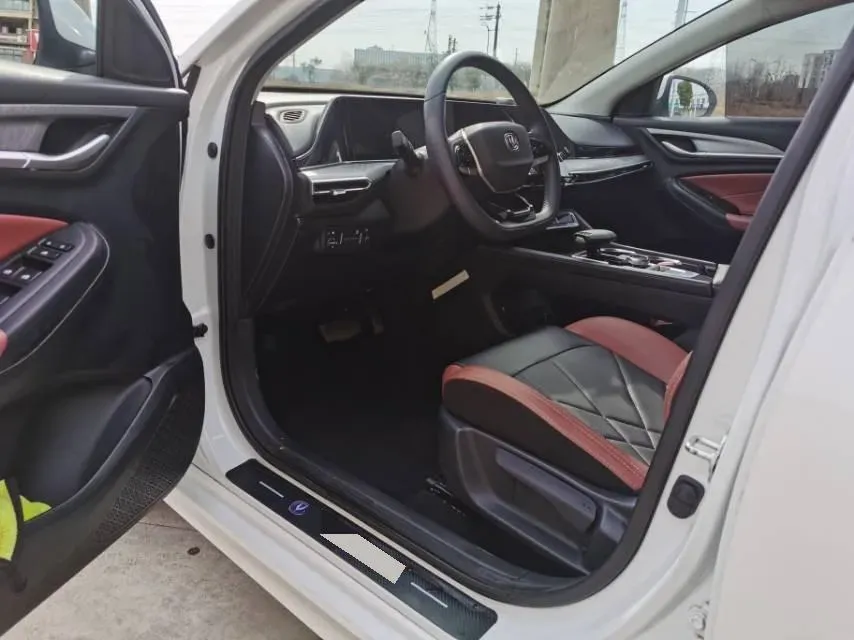 2021 ChangAn Eado 1.4T 160HP L4 7DCT,autocango,china used car exporter,china ev exporter,chinese used car exporter,chinese used ev exporter