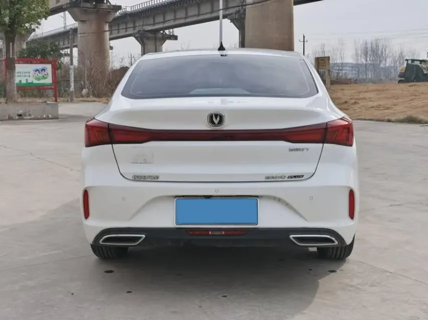 2021 ChangAn Eado 1.4T 160HP L4 7DCT,autocango,china used car exporter,china ev exporter,chinese used car exporter,chinese used ev exporter