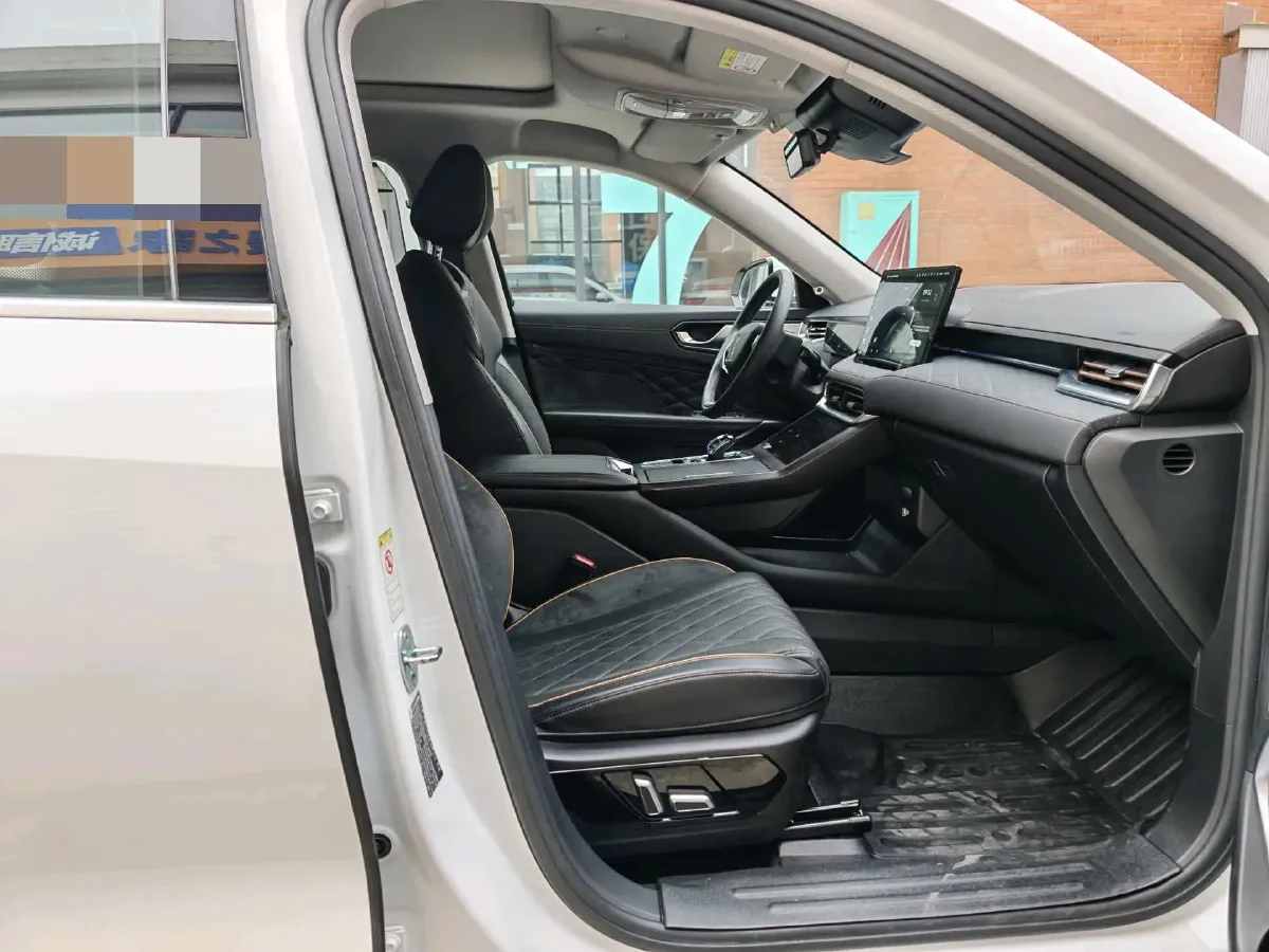 2022 WEY Latte 1.5T 156HP L4 2DHT PHEV 34KWH,autocango,china used car exporter,china ev exporter,chinese used car exporter,chinese used ev exporter