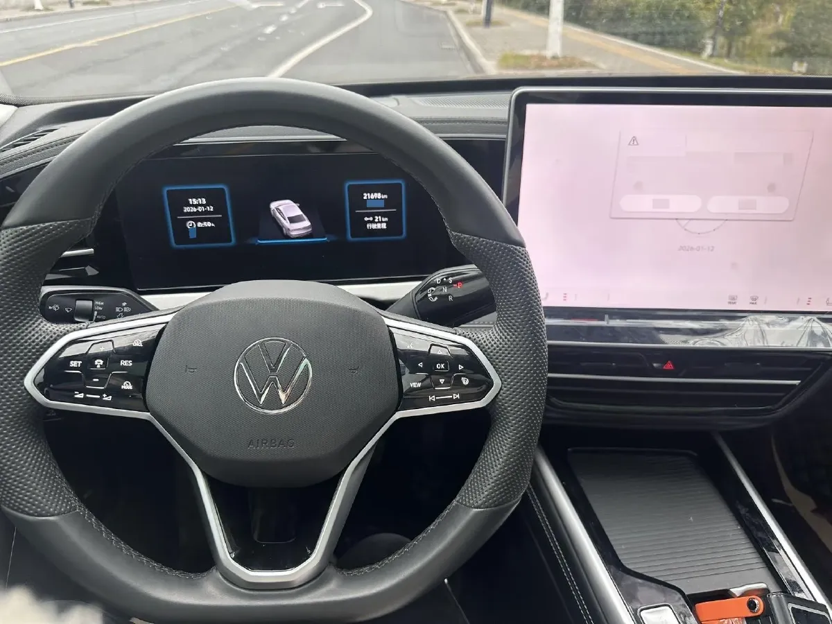 2025 Volkswagen Passat 2.0T 220HP L4 7DCT,autocango,china used car exporter,china ev exporter,chinese used car exporter,chinese used ev exporter