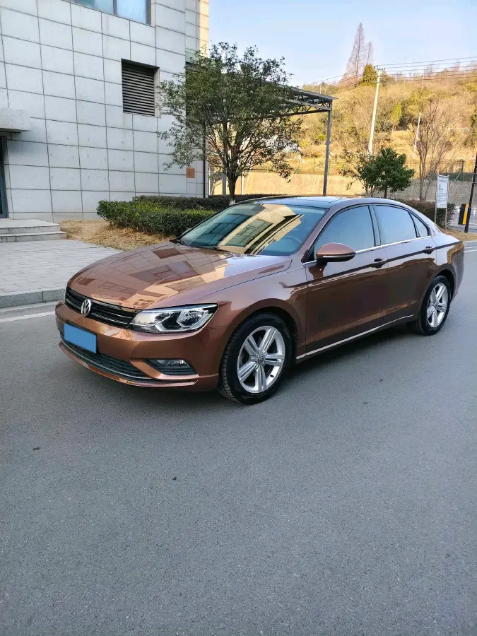2017 Volkswagen Lamando 1.4T 150HP L4 7DCT