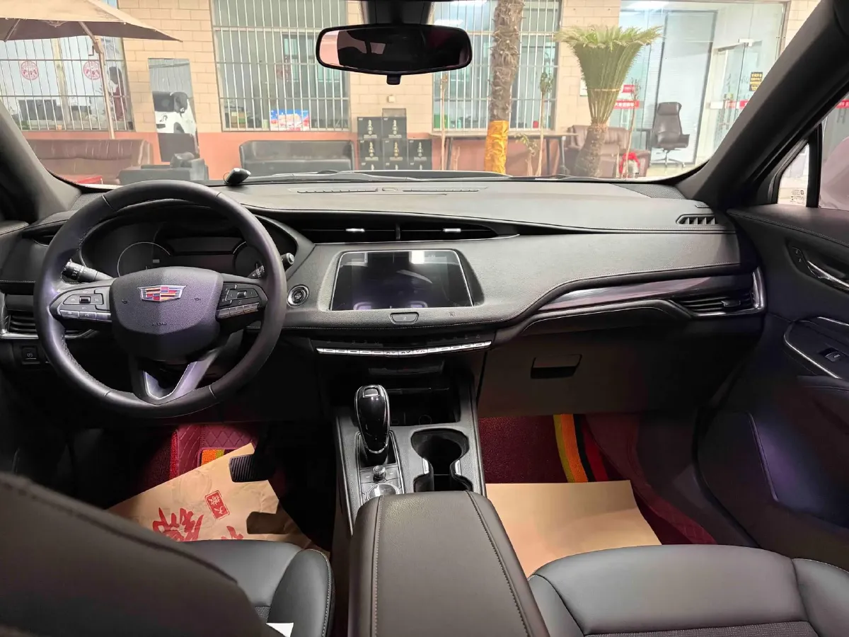 2020 Cadillac XT4 2.0T 241HP L4 9AT,autocango,china used car exporter,china ev exporter,chinese used car exporter,chinese used ev exporter