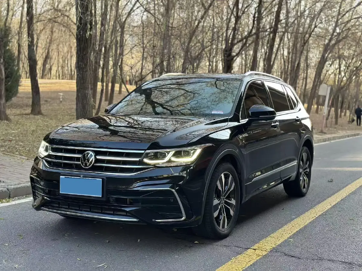 2023 Volkswagen Tiguan L 2.0T 186HP L4 7DCT