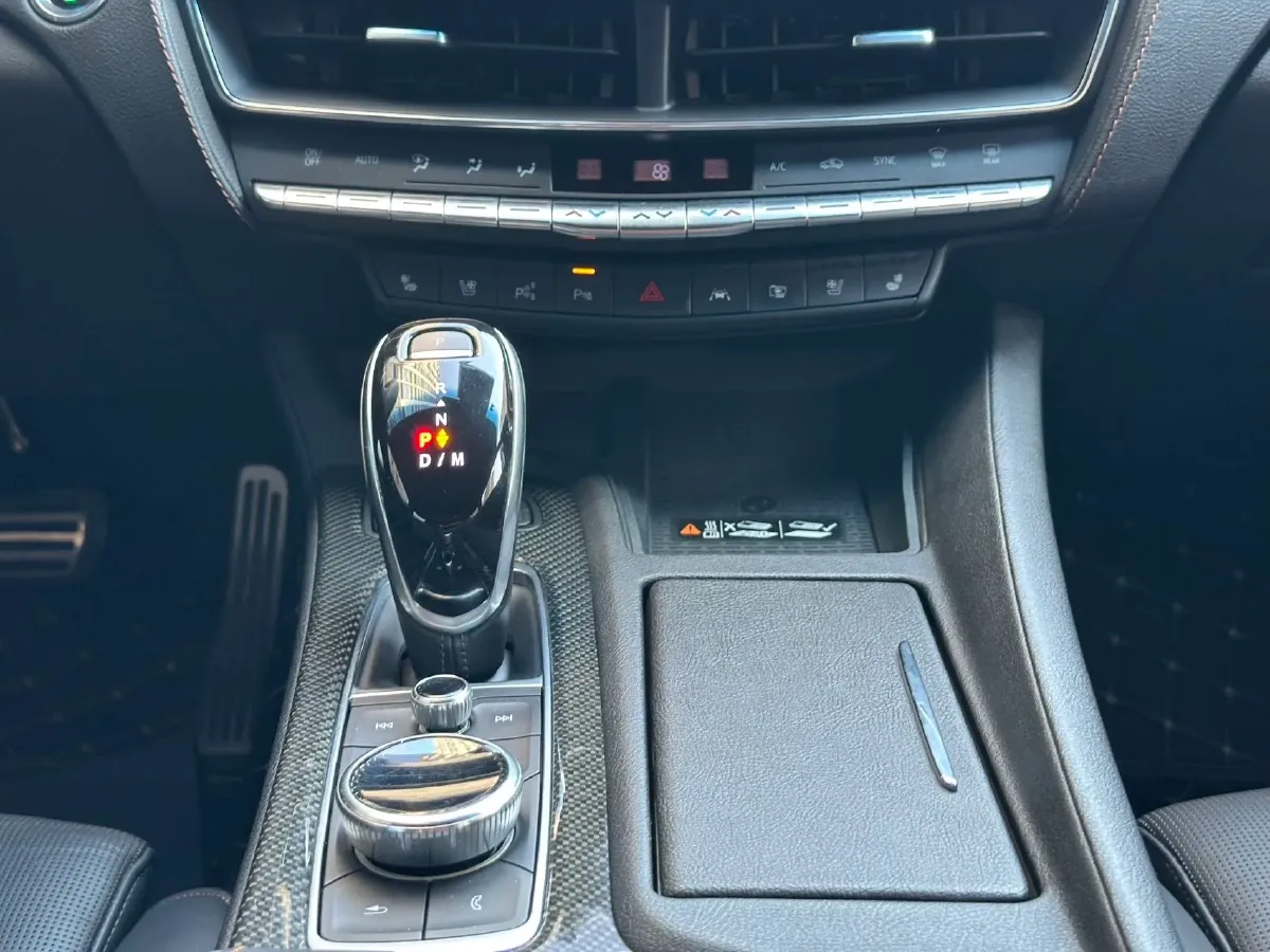 2020 Cadillac CT5 2.0T 241HP L4 10AT,autocango,china used car exporter,china ev exporter,chinese used car exporter,chinese used ev exporter