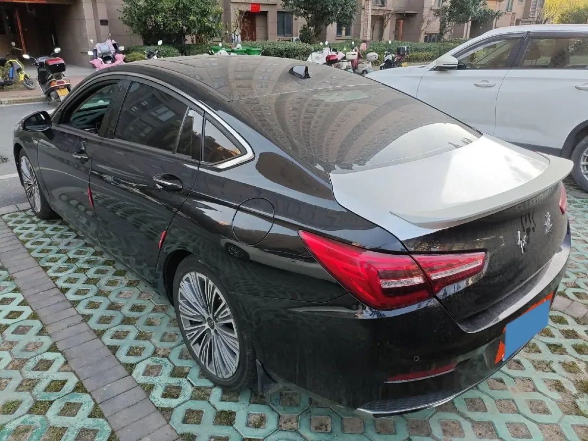 2022 HongQi H5 1.8T 197HP L4 6AT,autocango,china used car exporter,china ev exporter,chinese used car exporter,chinese used ev exporter