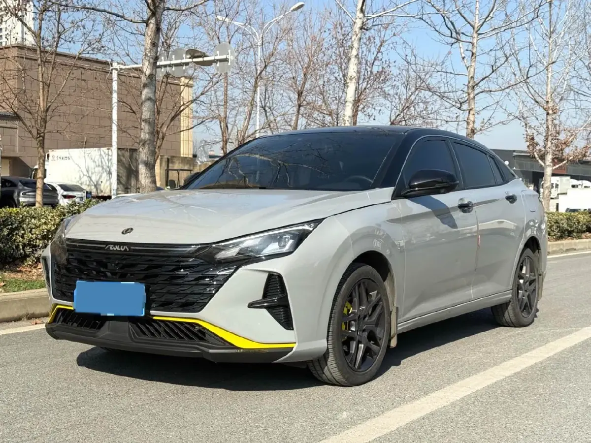 2023 DongFeng Aeolus YiXuan 1.5T 197HP L4 6DCT