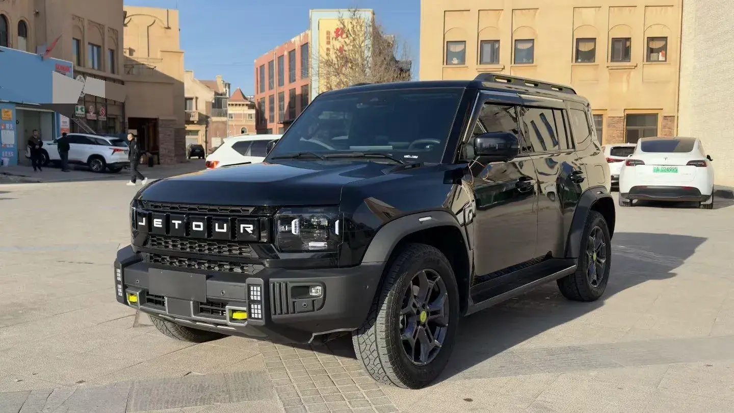 2023 Jetour Traveller 2.0T 254HP L4 7DCT