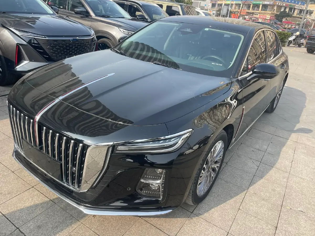 2023 HongQi H5 2.0T 224HP L4 8AT