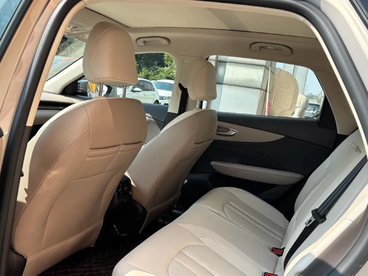 2025 MG MG ES5 BEV 62.2KWH,autocango,china used car exporter,china ev exporter,chinese used car exporter,chinese used ev exporter