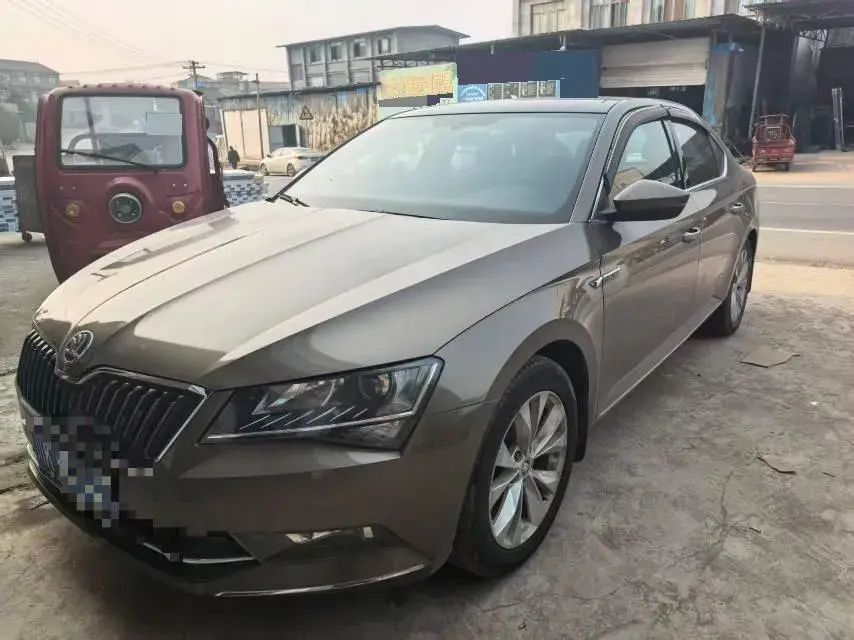 2018 Skoda Superb 1.8T 180HP L4 7DCT