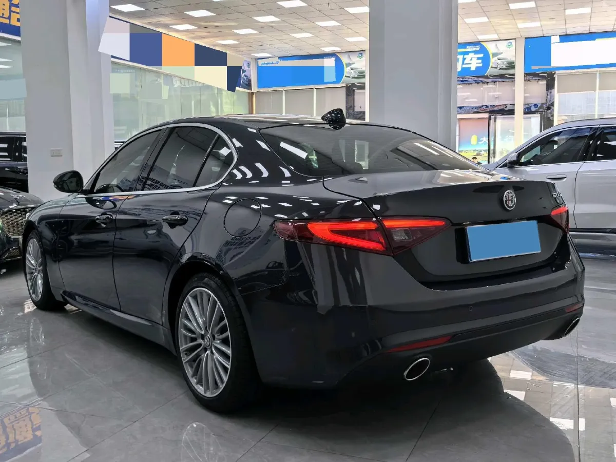 2017 Ford Mustang 2.3T 314HP L4 6AT,autocango,china used car exporter,china ev exporter,chinese used car exporter,chinese used ev exporter