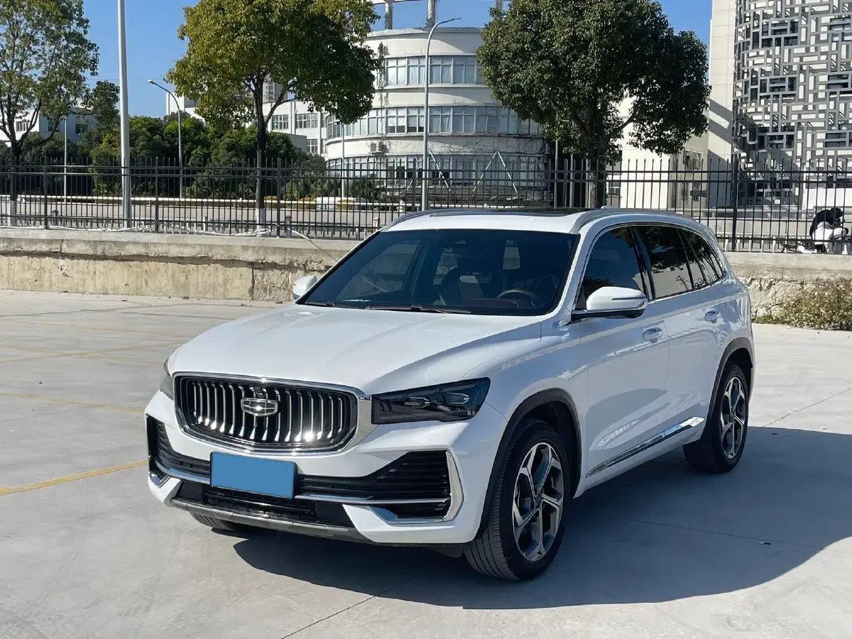 2024 Geely Monjaro 2.0T 238HP L4 8AT