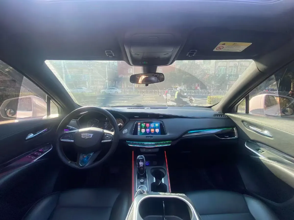 2022 Cadillac XT4 2.0T 237HP L4 9AT,autocango,china used car exporter,china ev exporter,chinese used car exporter,chinese used ev exporter