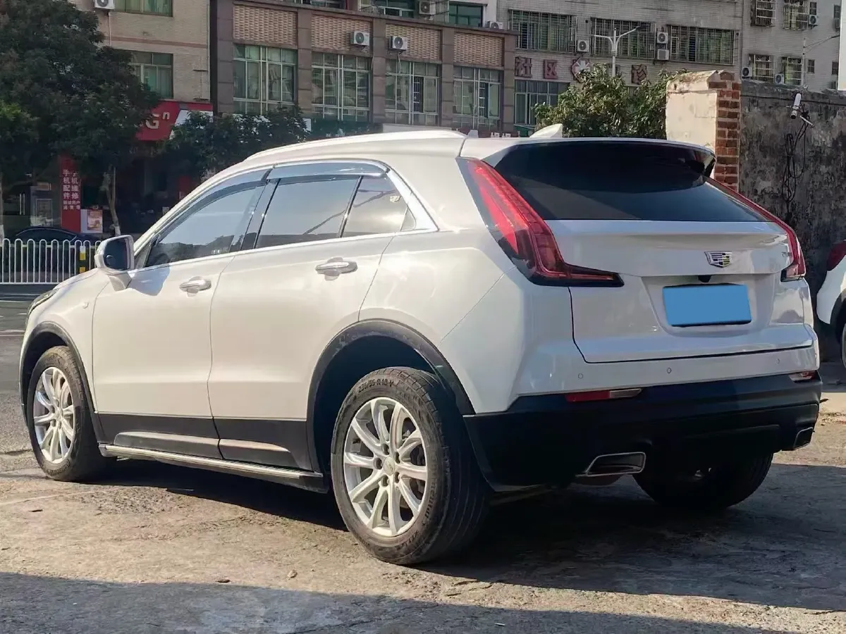 2022 Cadillac XT4 2.0T 237HP L4 9AT,autocango,china used car exporter,china ev exporter,chinese used car exporter,chinese used ev exporter