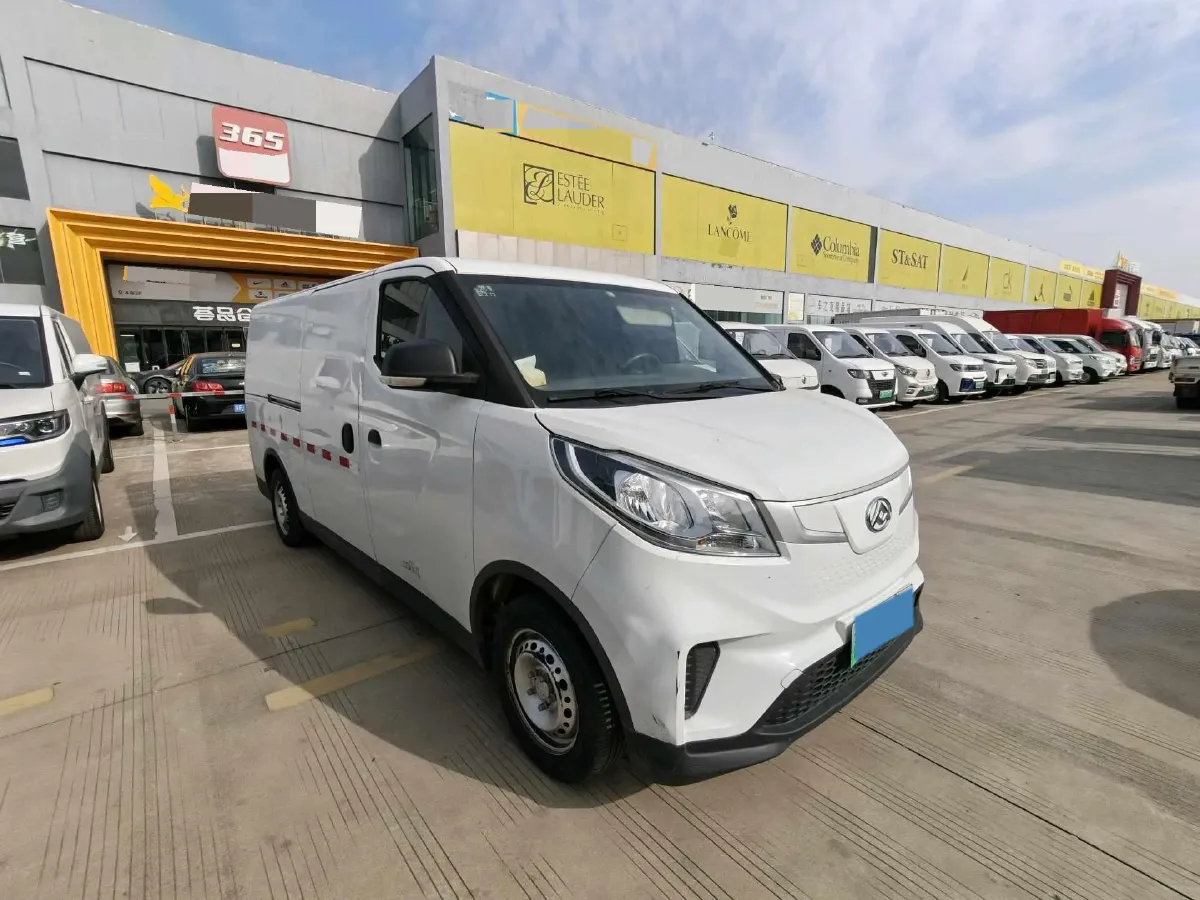 2021 Venucia Grand V 1.5T 190HP L4 7DCT,autocango,china used car exporter,china ev exporter,chinese used car exporter,chinese used ev exporter