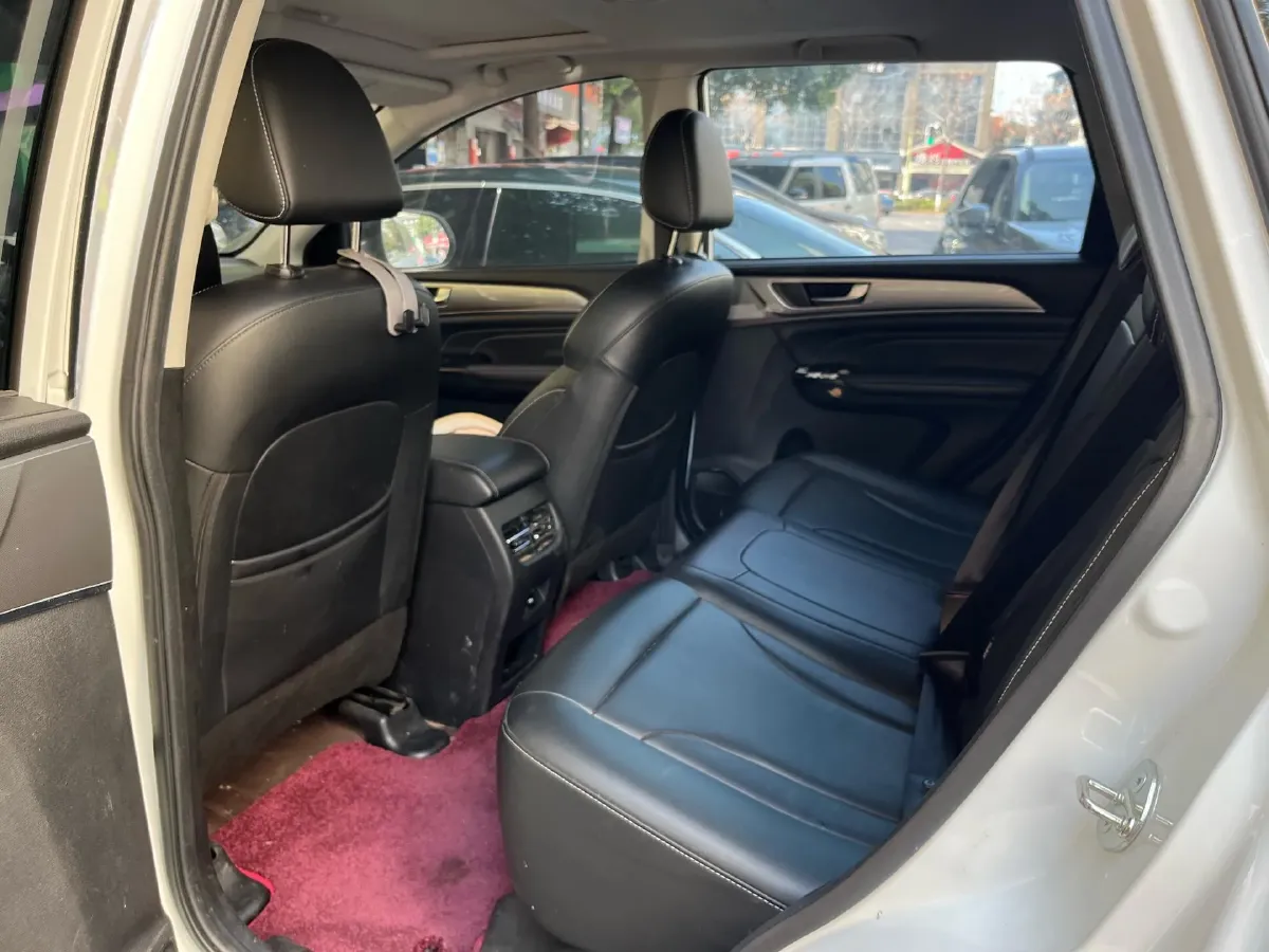 2022 Haval H6 1.5T 184HP L4 7DCT,autocango,china used car exporter,china ev exporter,chinese used car exporter,chinese used ev exporter