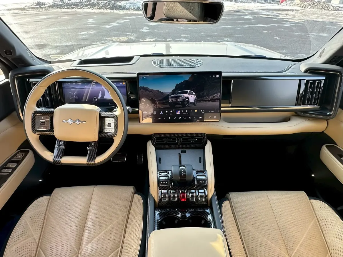 2023 FangChengBao Bao 5 1.5T 194HP L4 E-CVT PHEV 31.8KWH,autocango,china used car exporter,china ev exporter,chinese used car exporter,chinese used ev exporter